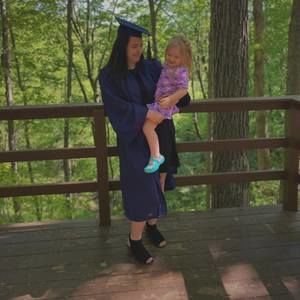 Meet your Posher, Alexis